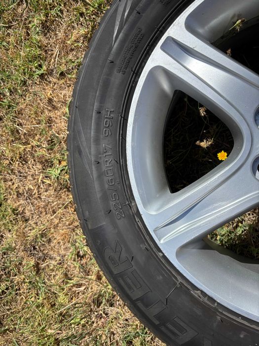 Conjunto de jantes e pneus 7x17 5x114.3