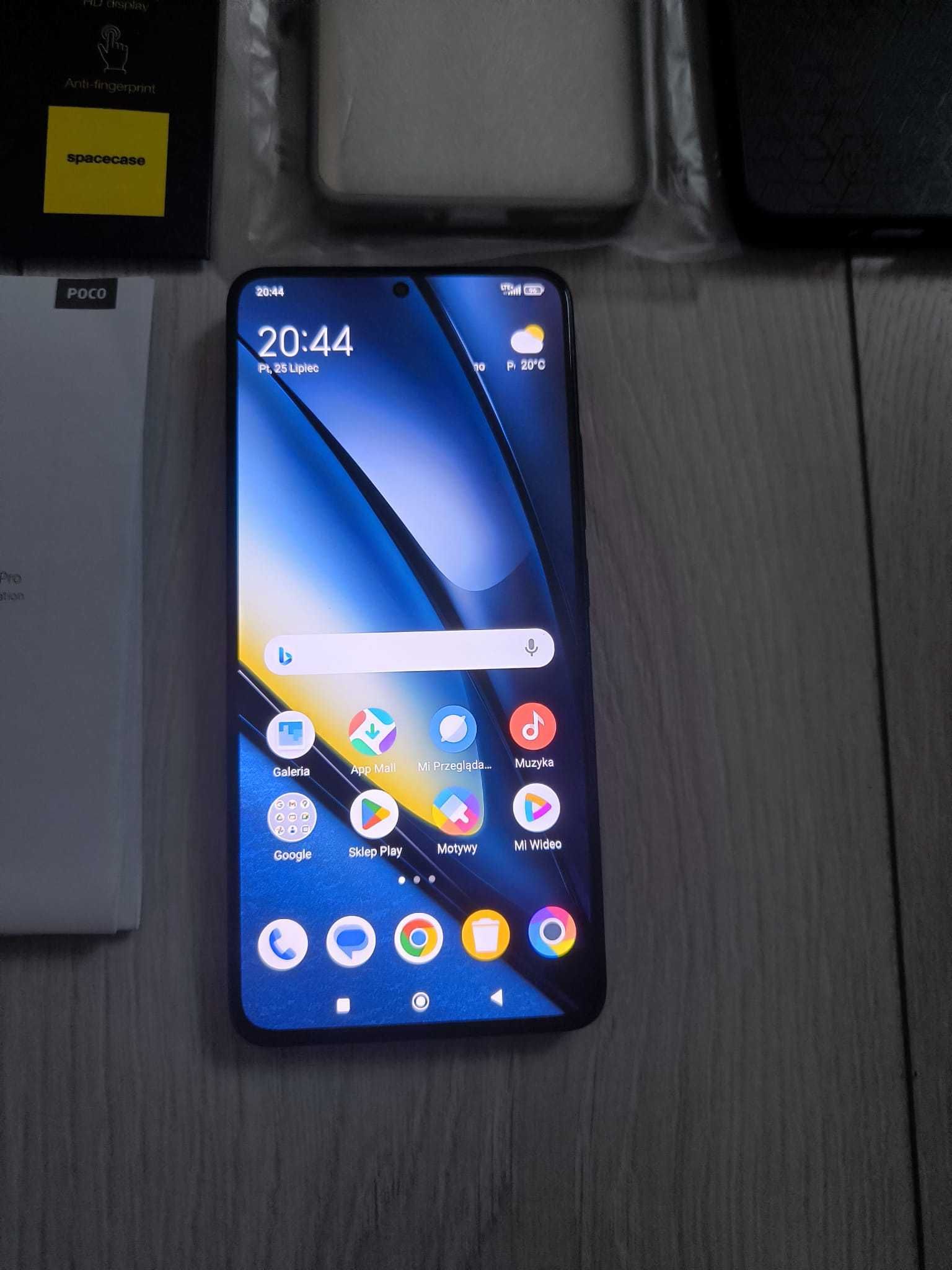 Sprzedam POCO F6 Pro w wersji 12GB RAM / 512GB pamięci.