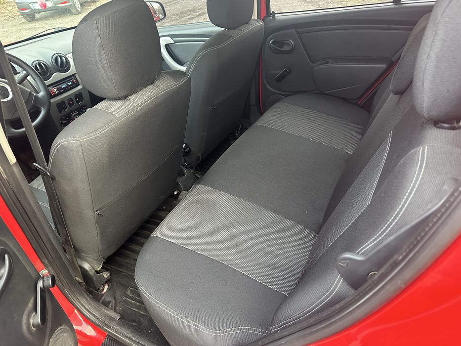 Dacia Sandero 1.4 , 2009 рік