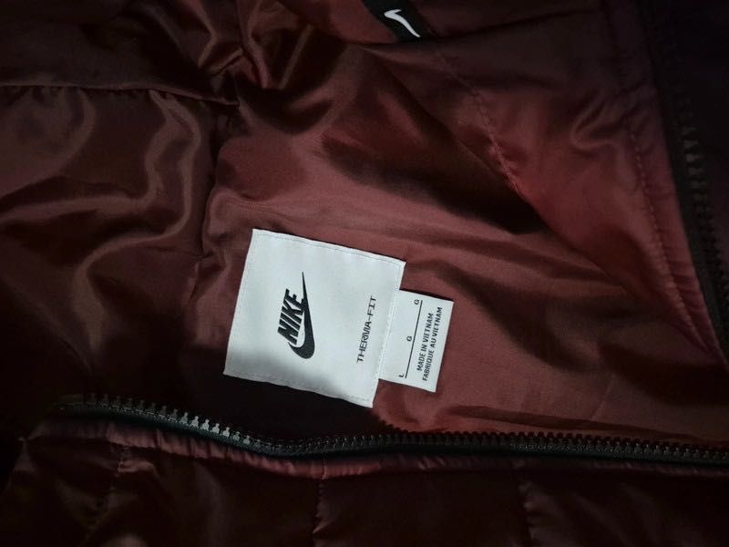 Nike therma fit kurtka damska puffer brązowa swoosh L boxy