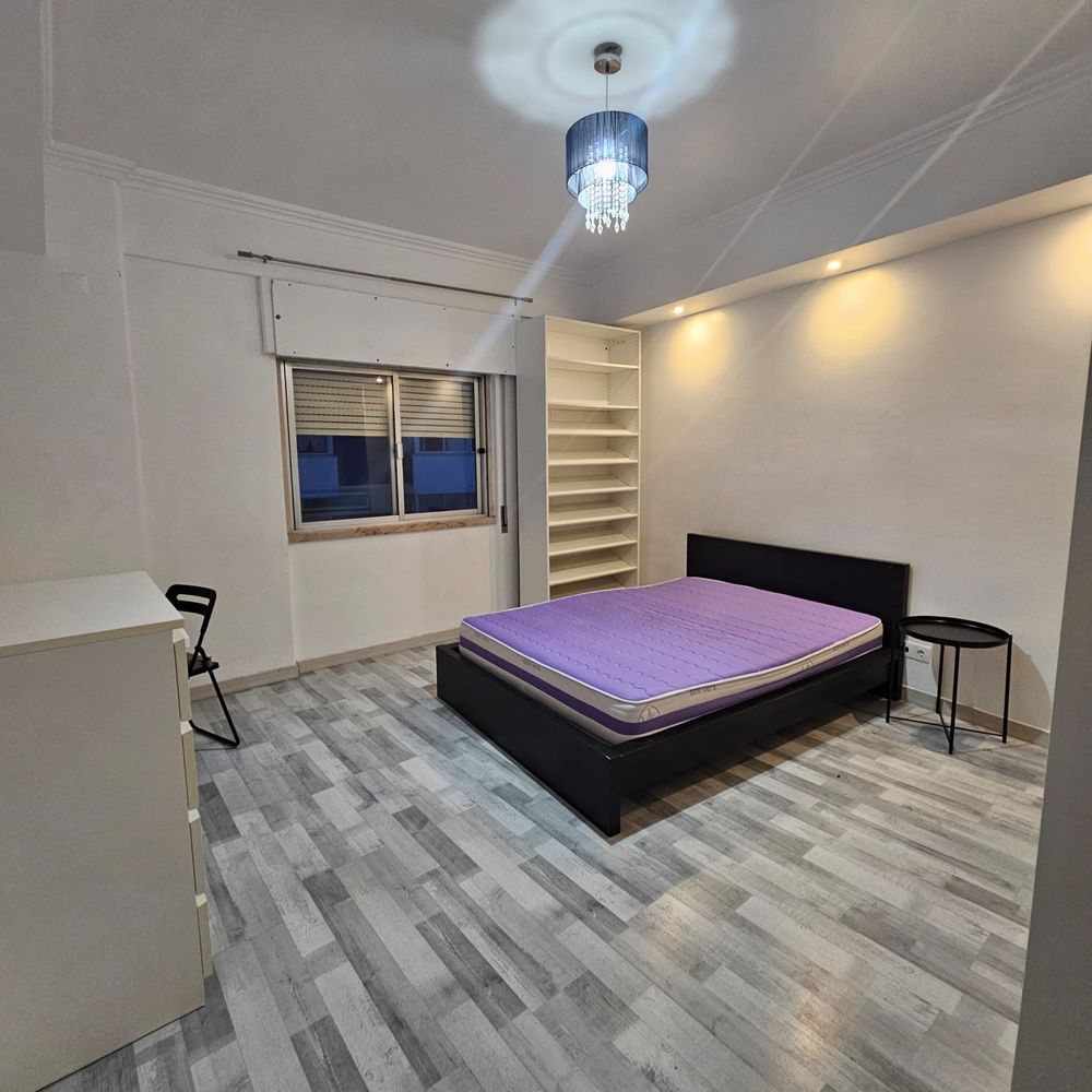 Quarto para alugar junto ao metro