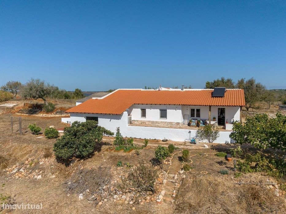 Propriedade Única No Sargaçal, Com 20.9 Hectares E 2 Ruinas Registadas