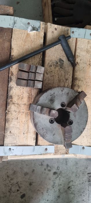 Патрон токарный ф160 Польша Гродно конус 4 и 5 кулачки прямые 160 Поль