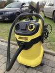 Odkurzacz Karcher MV5 P z gniazdem i otrzasaczem