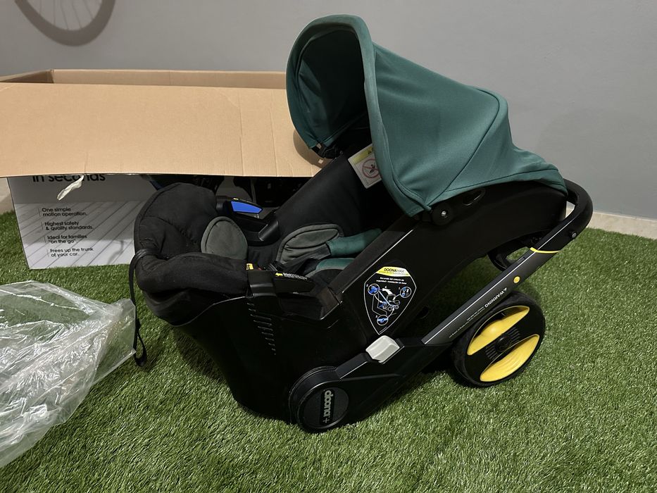 Doona Carrinho Bebé – Verde Escuro | Muito Bom Estado