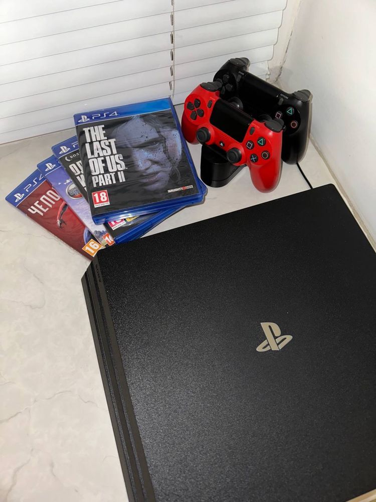 PlayStation 4 pro 1TB