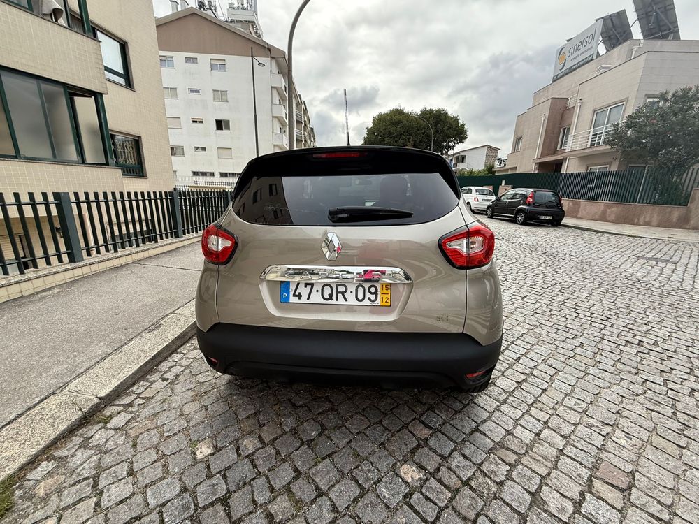 Renault Captur 1.5 dCi – 2015/12 – 166.000 km
