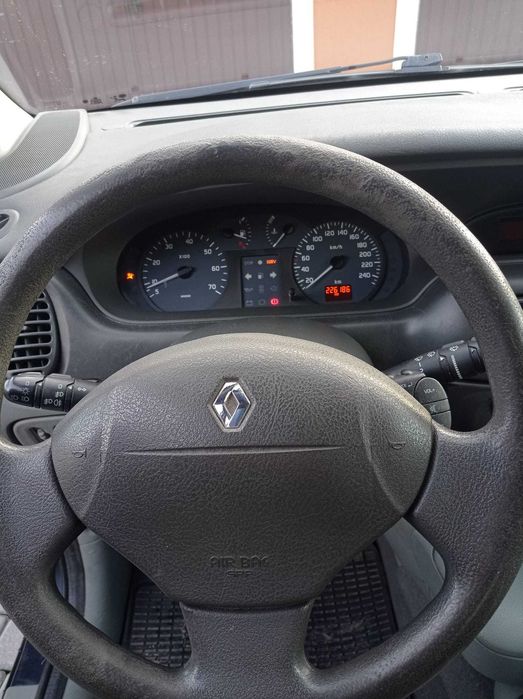 Renault Scenic 1.6, benzyna, 2002, grafitowy metalic