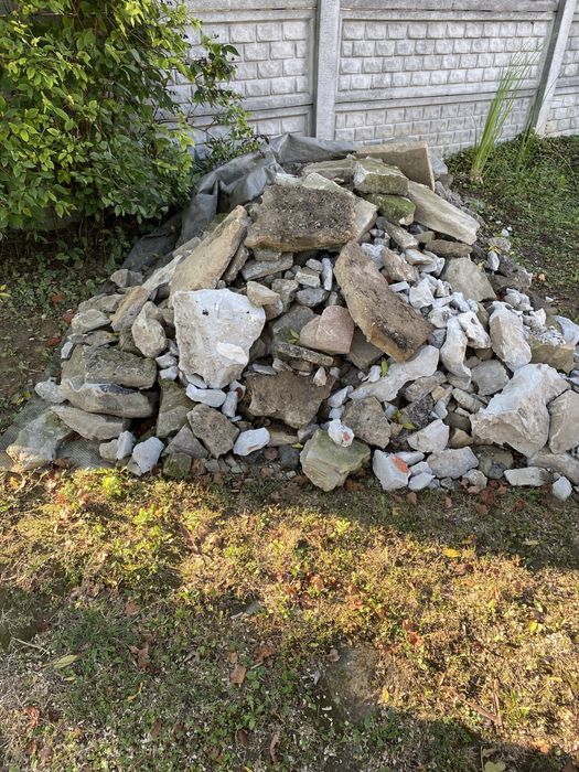 Gruz betonowy po rozborce