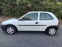 Opel corsa TD de 5 lugares