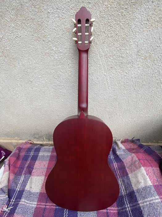 Акустическая гитара Valencia