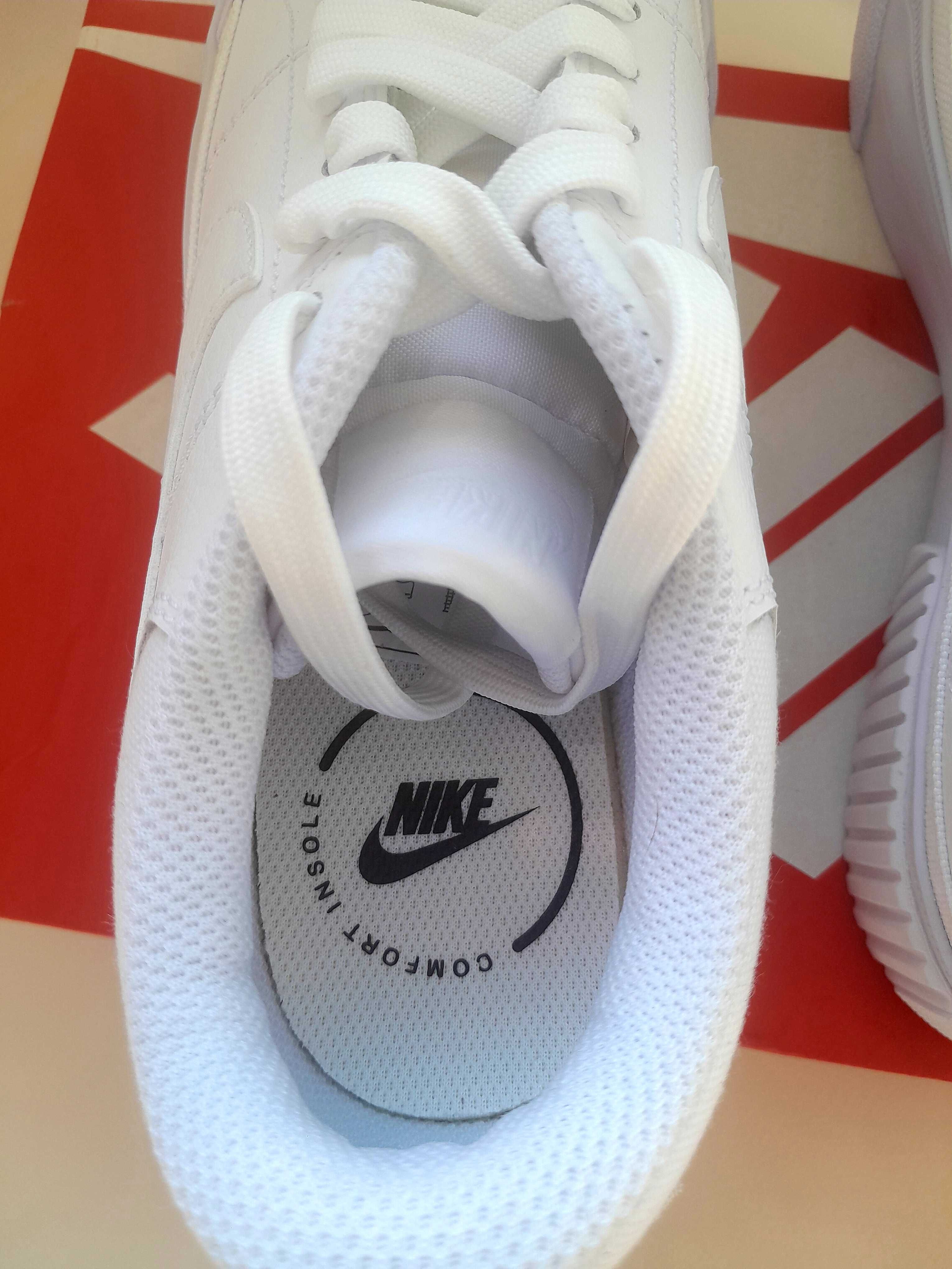 Sapatilhas de Mulher NIKE Court Legacy Lift Lã Branco