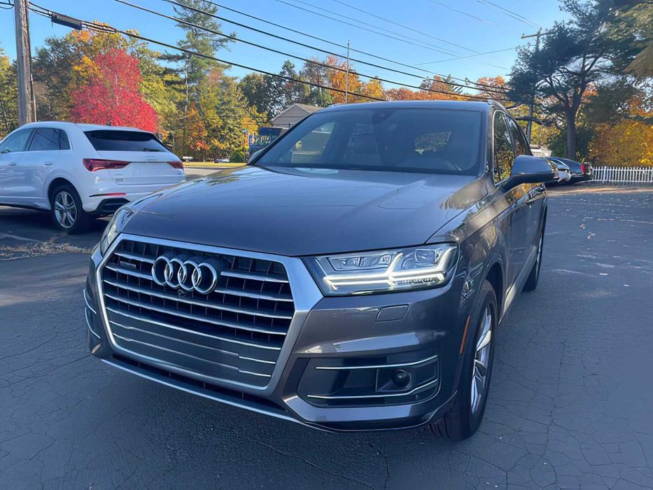 Audi Q7      2019