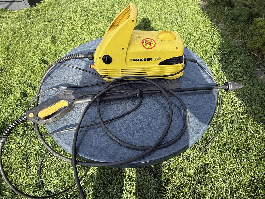 Myjka cisnieniowa Karcher 210 z pistoletem