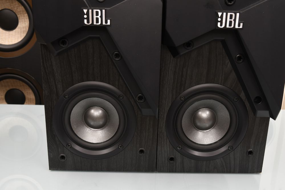 kolumny podstawkowe głośniki półkowe Monitory ścienne JBL Studio 130