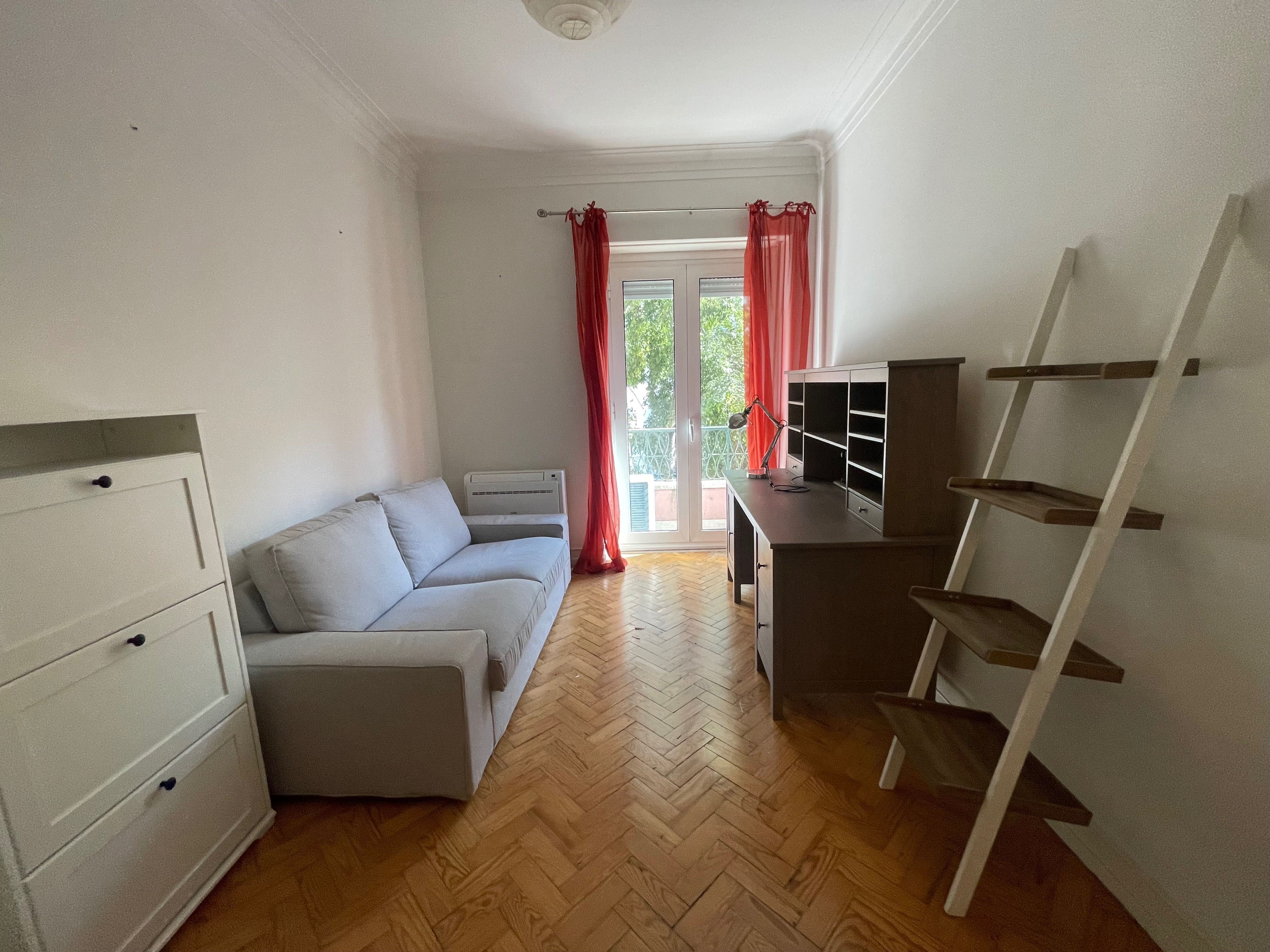 Apartamento T3 em Benfica