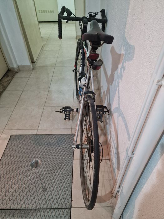 Bicicleta  de estrada Trek