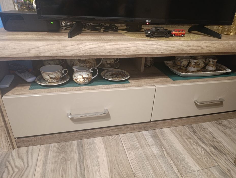 Szafka pod telewizor brw