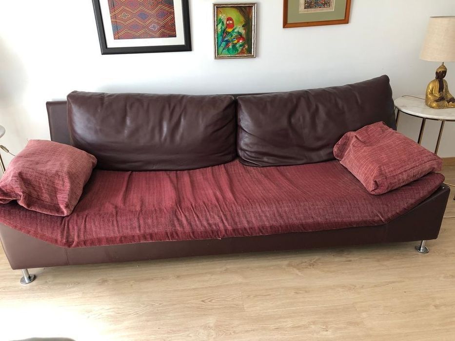 Sofá Pele e tecido Bordeaux