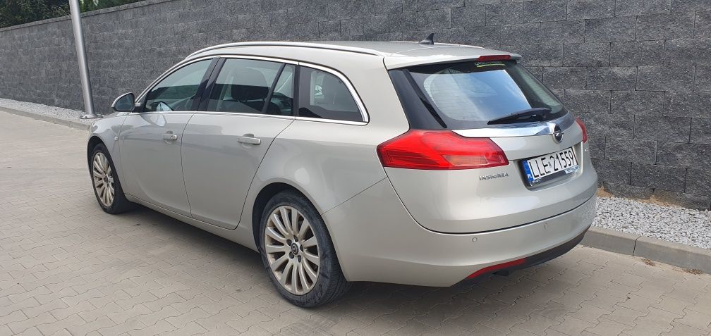 Opel Insignia 2.0 CDTI 130KM. Bezwypadkowy! Długie opłaty. Stan BDB.