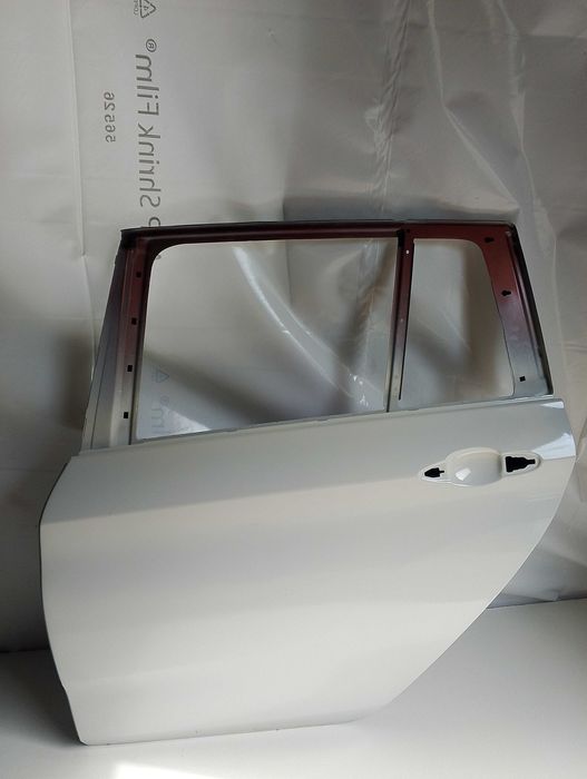 Drzwi lewe przód i tył BMW 2 F46 Gran Tourer A300 ALPINEWEISS EUROPA