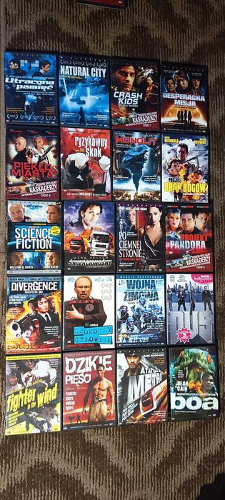 Sprzedam Filmy DVD widoczne na zdjęciach