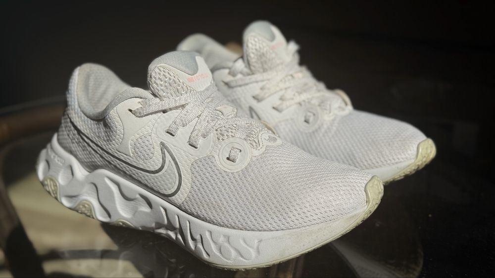 Оригінальні бігові кросівки Nike Renew Ride 2 Взуття для бігу