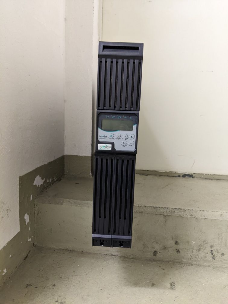 ДБЖ newave PowerVario PVO11/3K 3KVA 2400W