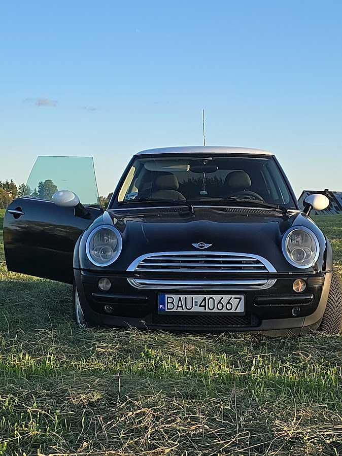 Sprzedam ładne MINI ONE z silnikiem 1,6