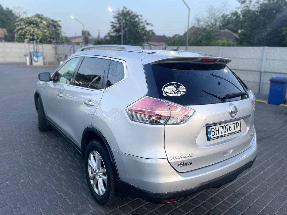Nissan Rogue 2015 (2016)