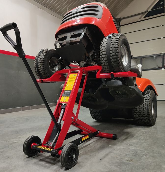 Podnośnik kosiarki traktorka