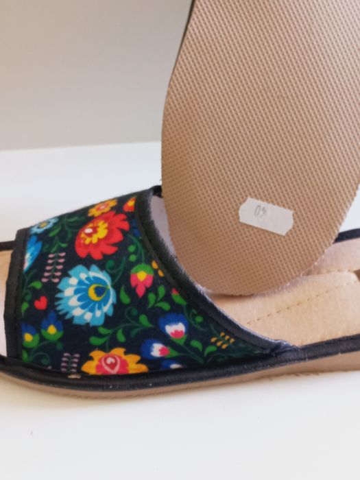 Pantofle/klapki damskie, rozmiar 40 ,nowe z metką