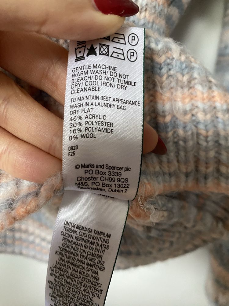Krótki, wielokolorowy sweter z domieszką wełny Marks&Spencer