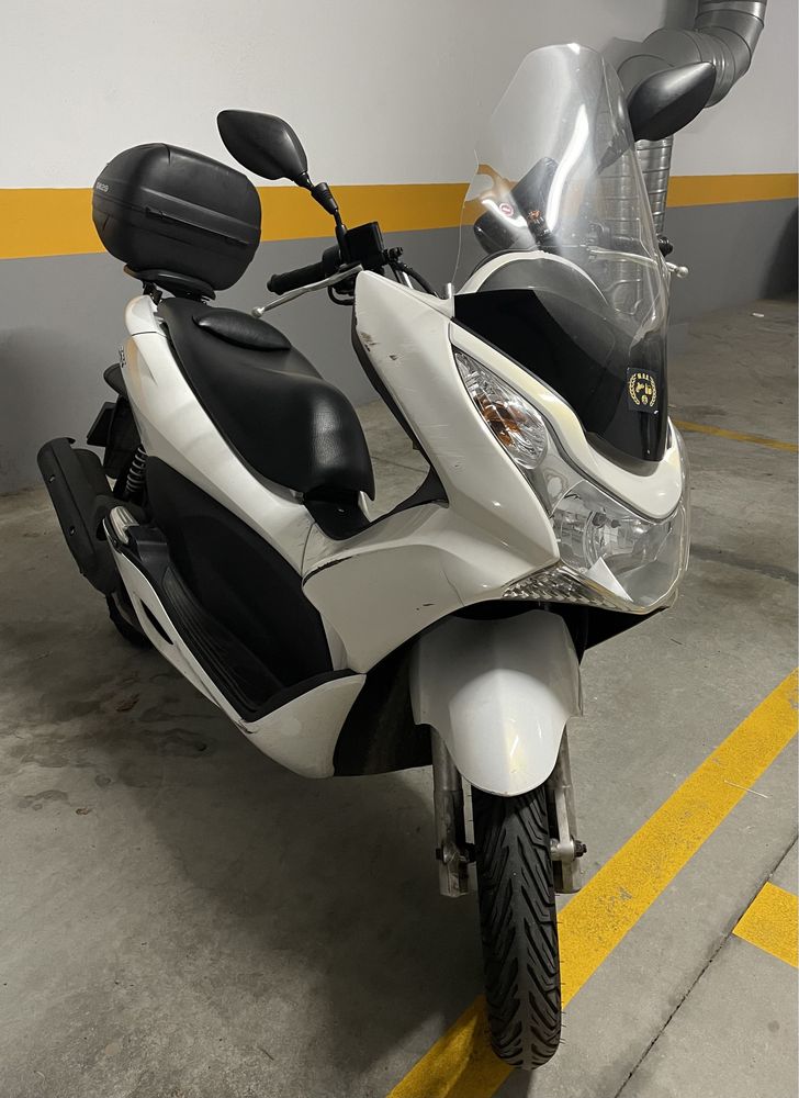 Honda PCX 125 com 36.500km