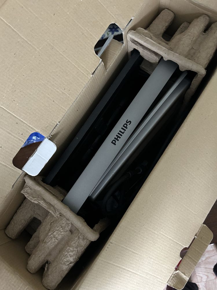 grill elektryczny Philips HD4417