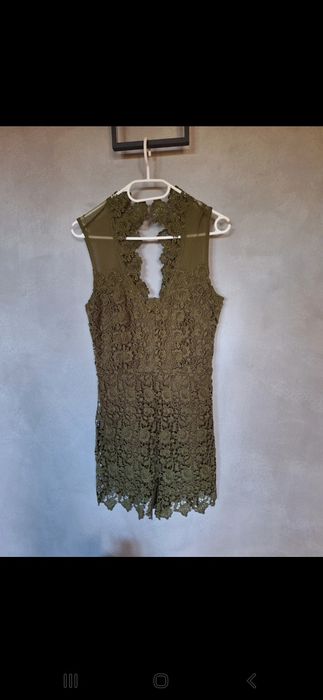 Kombinezon koronkowy Guess rozm S