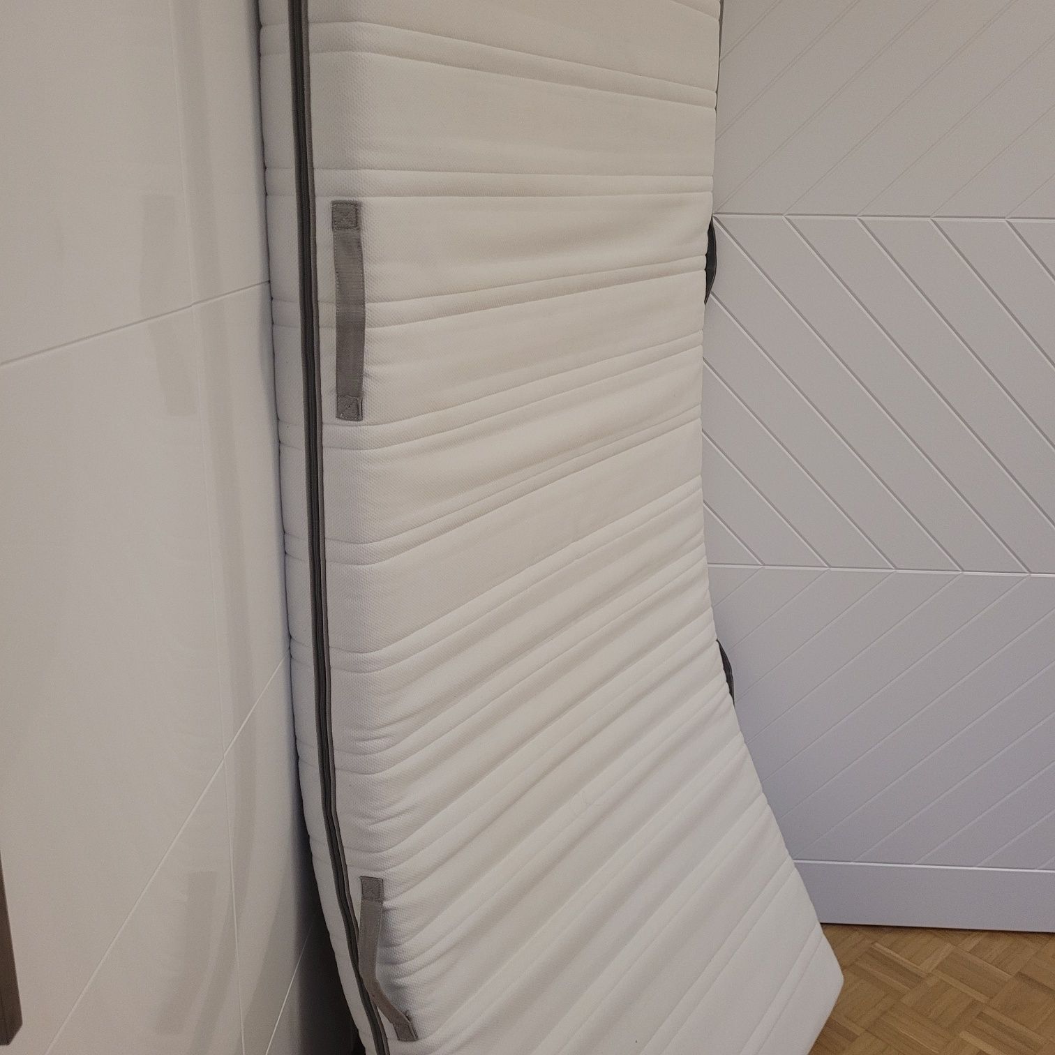 Ikea Malvik materac piankowy 200 x 90 cm stan bardzo dobry