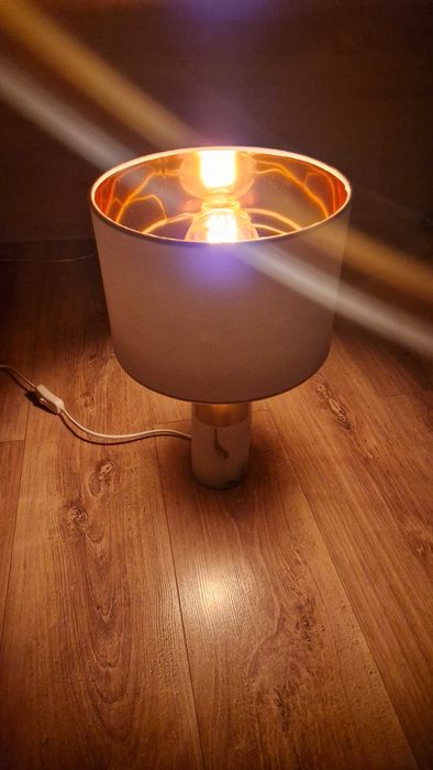 Lampka nocna biało-złota, 2 sztuki w bardzo dobrym stanie, 40zł/szt