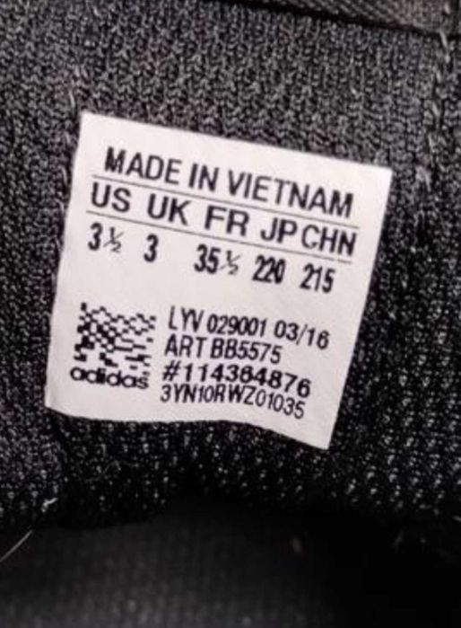 Кросівки чорні Adidas