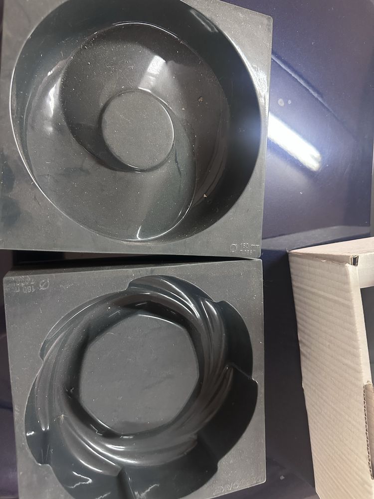 Vendo formas de silicone para bolos