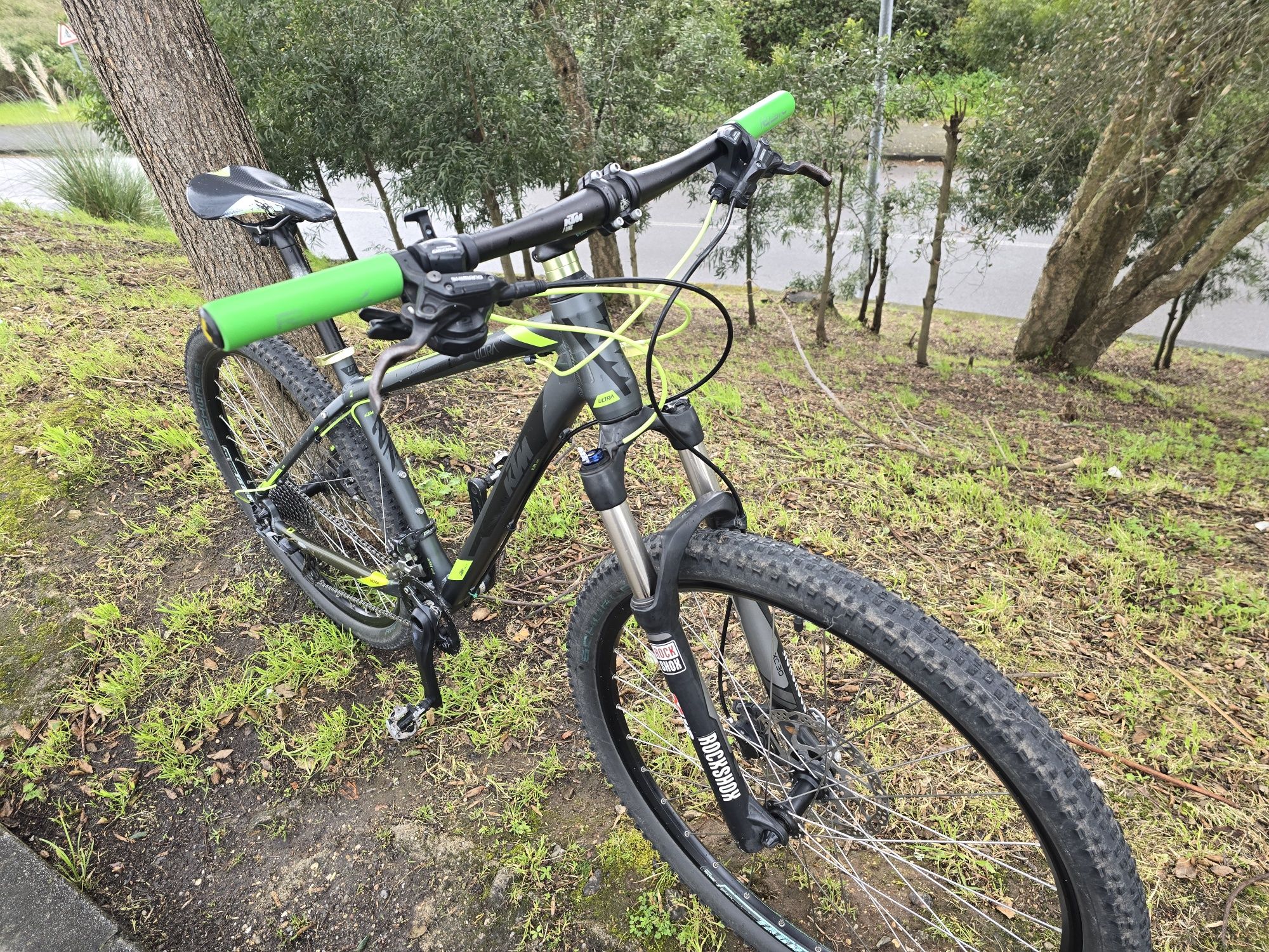 Ktm ultra 27.5 m 10x2v com rock shox