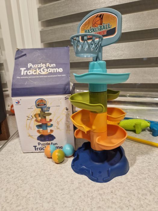 Гра з кулькою  "Баскетбольна вежа", 4 м'ячики, 30 см