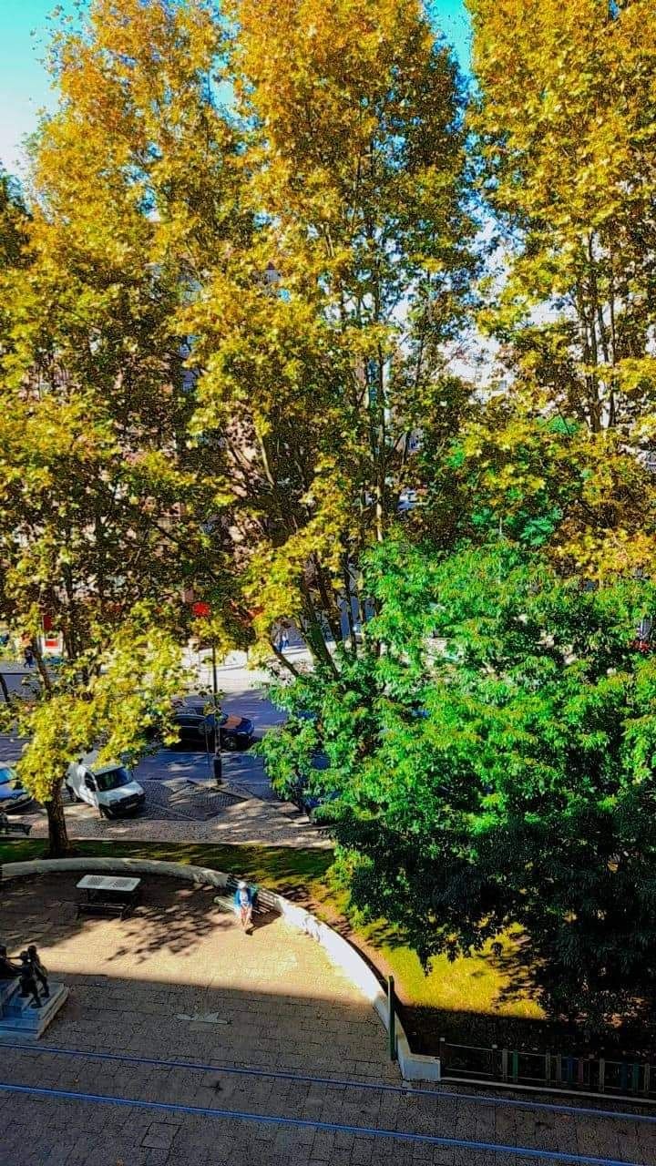 Quarto A 2 Minutos da estação  do Cacém 
En