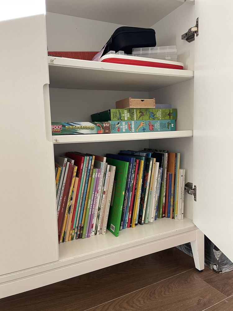 Aparador Regissör IKEA