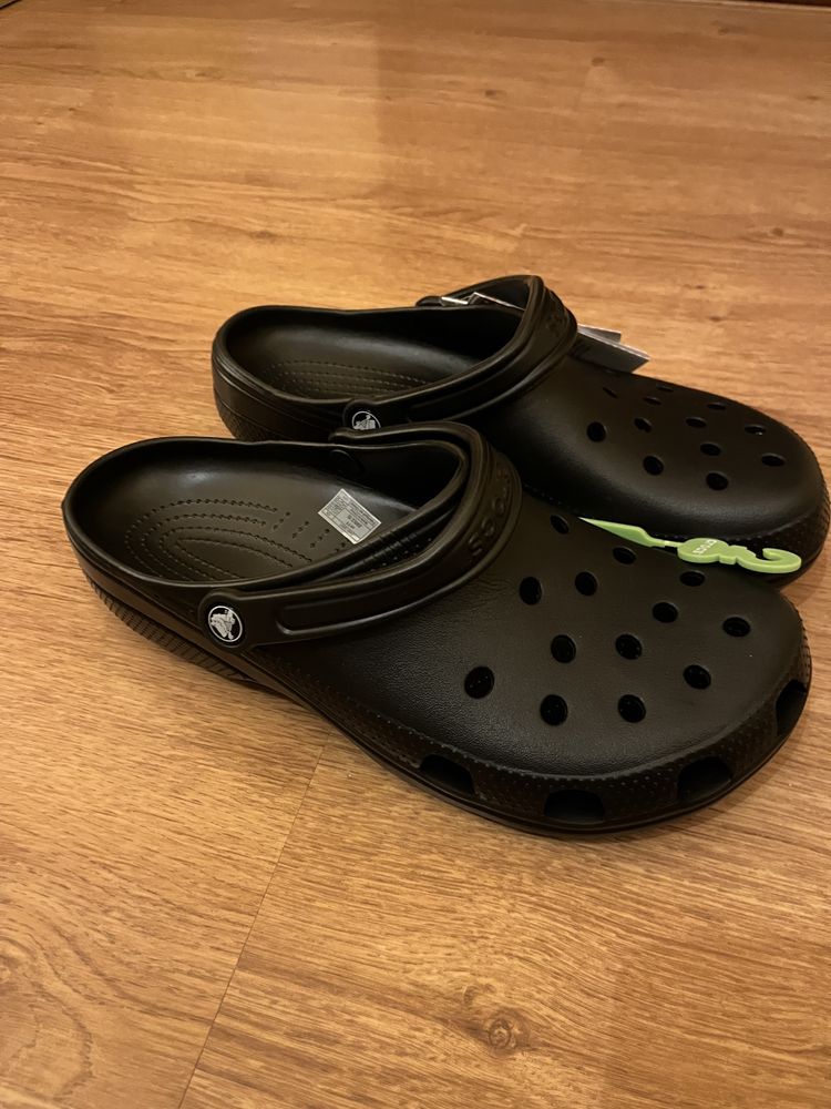 Vendo Crocs por estrear