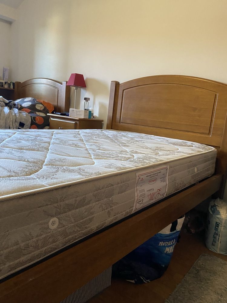 Cama de solteiro com colchão