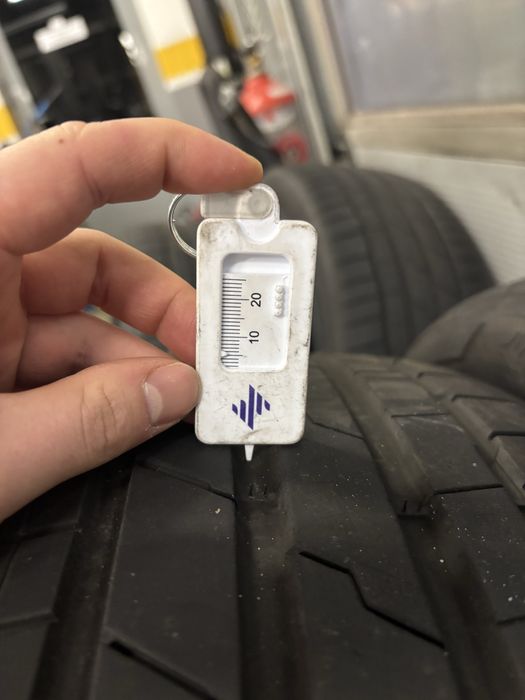 Opony Hankook Ventus S1evo3 225/45r19 w bardzo dobrym stanie - Letnie