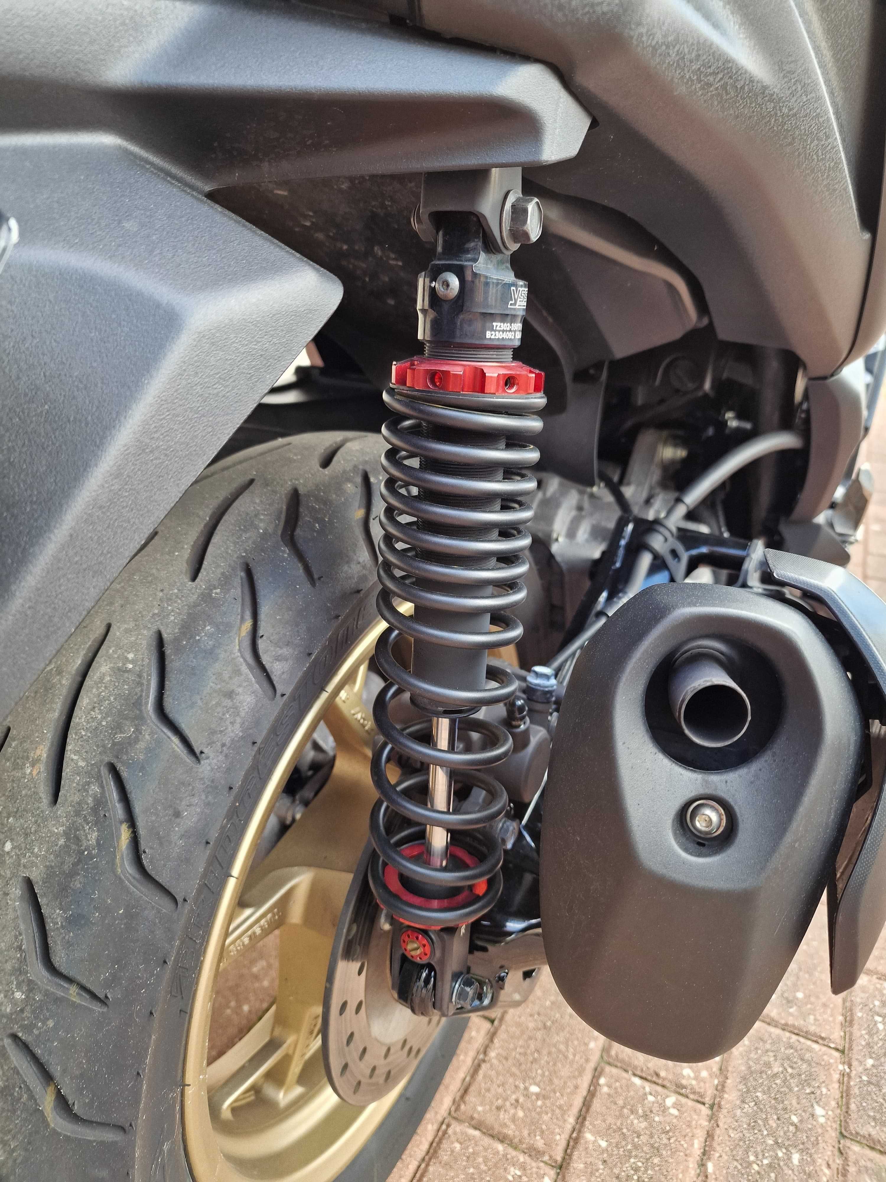 YAMAHA XMAX300 EM ESTADO NOVO