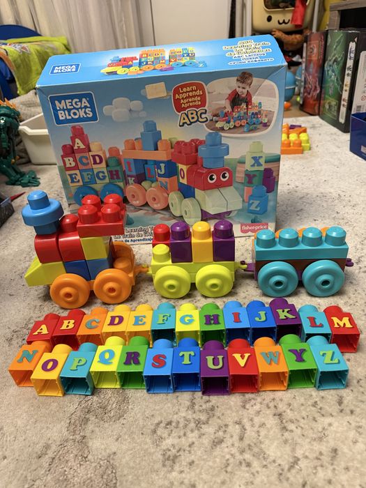Конструктор mega bloks fisher price 60 деталей 1+ поїзд з буквами