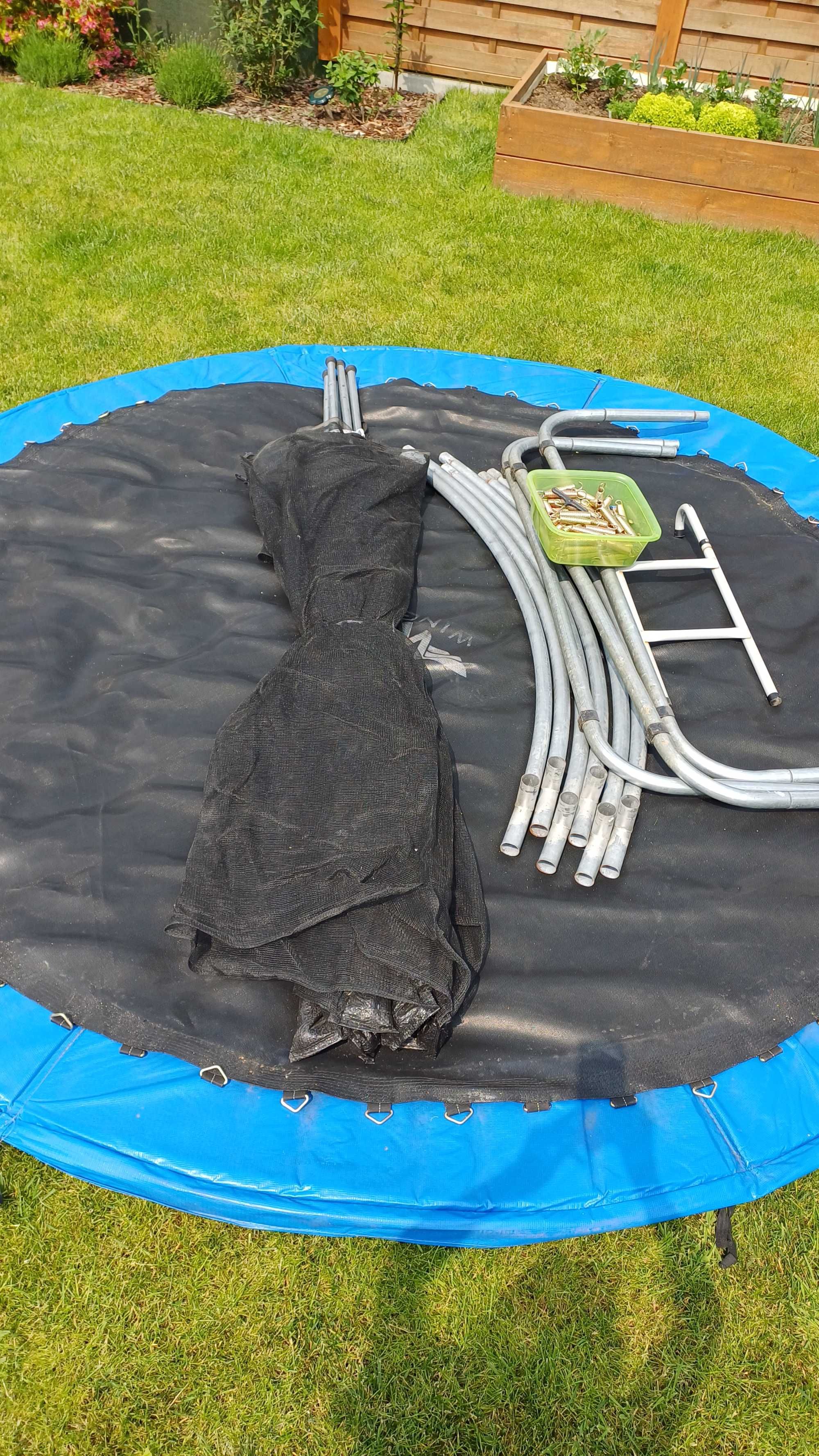 Trampolina do ogrodu